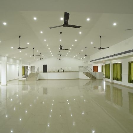 Sn Rooms Perumpāvūr エクステリア 写真