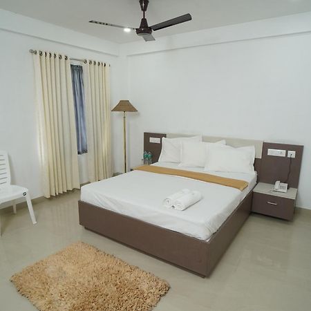 Sn Rooms Perumpāvūr エクステリア 写真