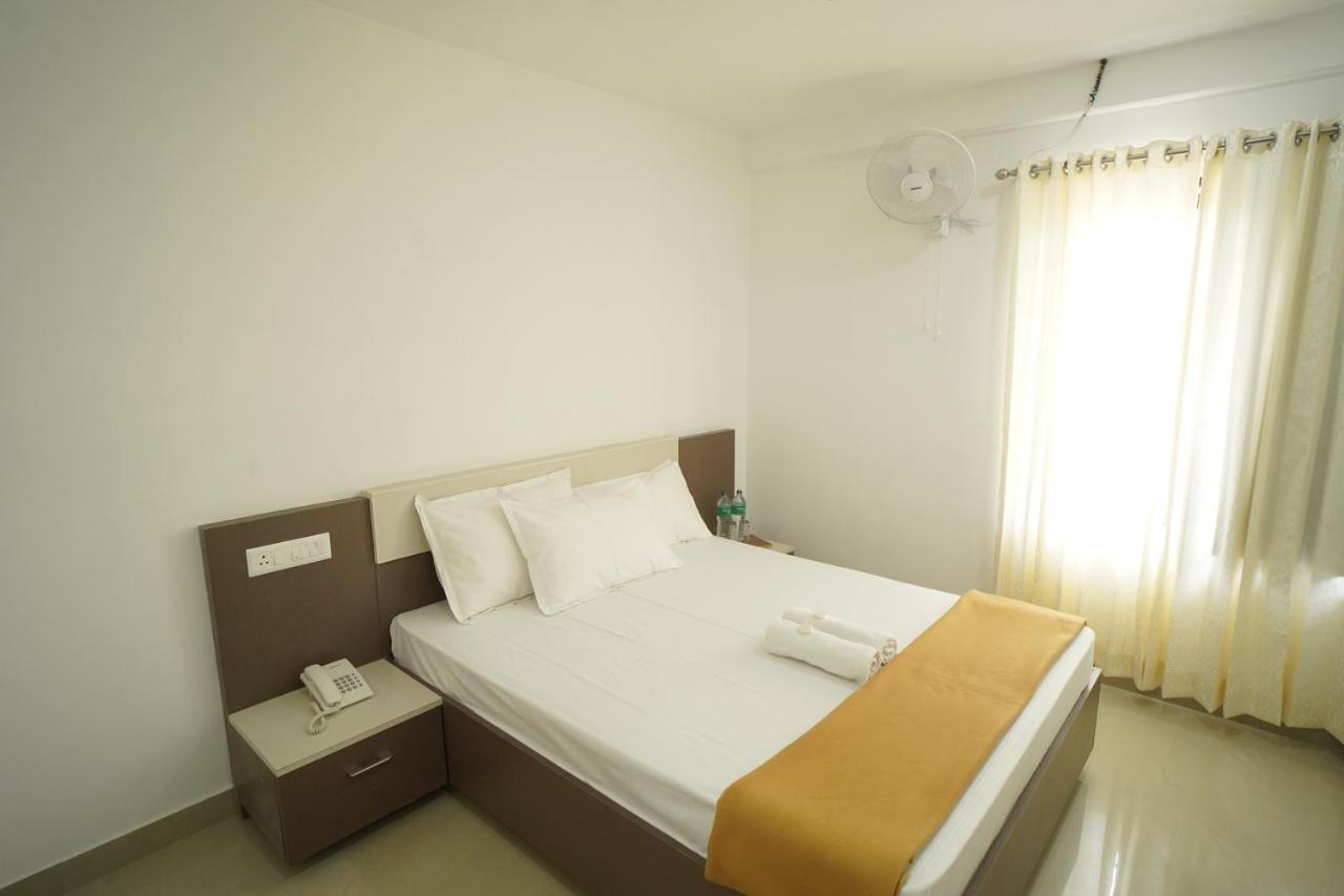 Sn Rooms Perumpāvūr エクステリア 写真
