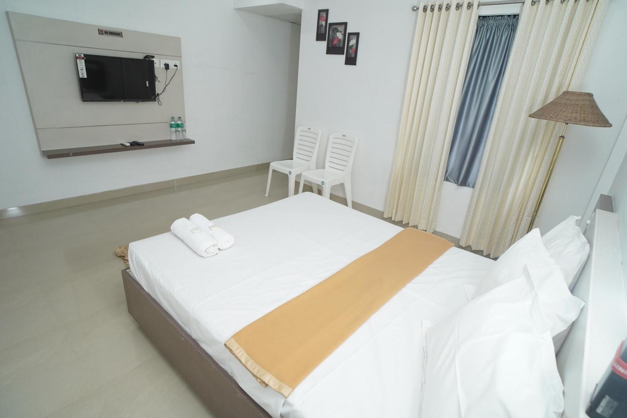 Sn Rooms Perumpāvūr エクステリア 写真